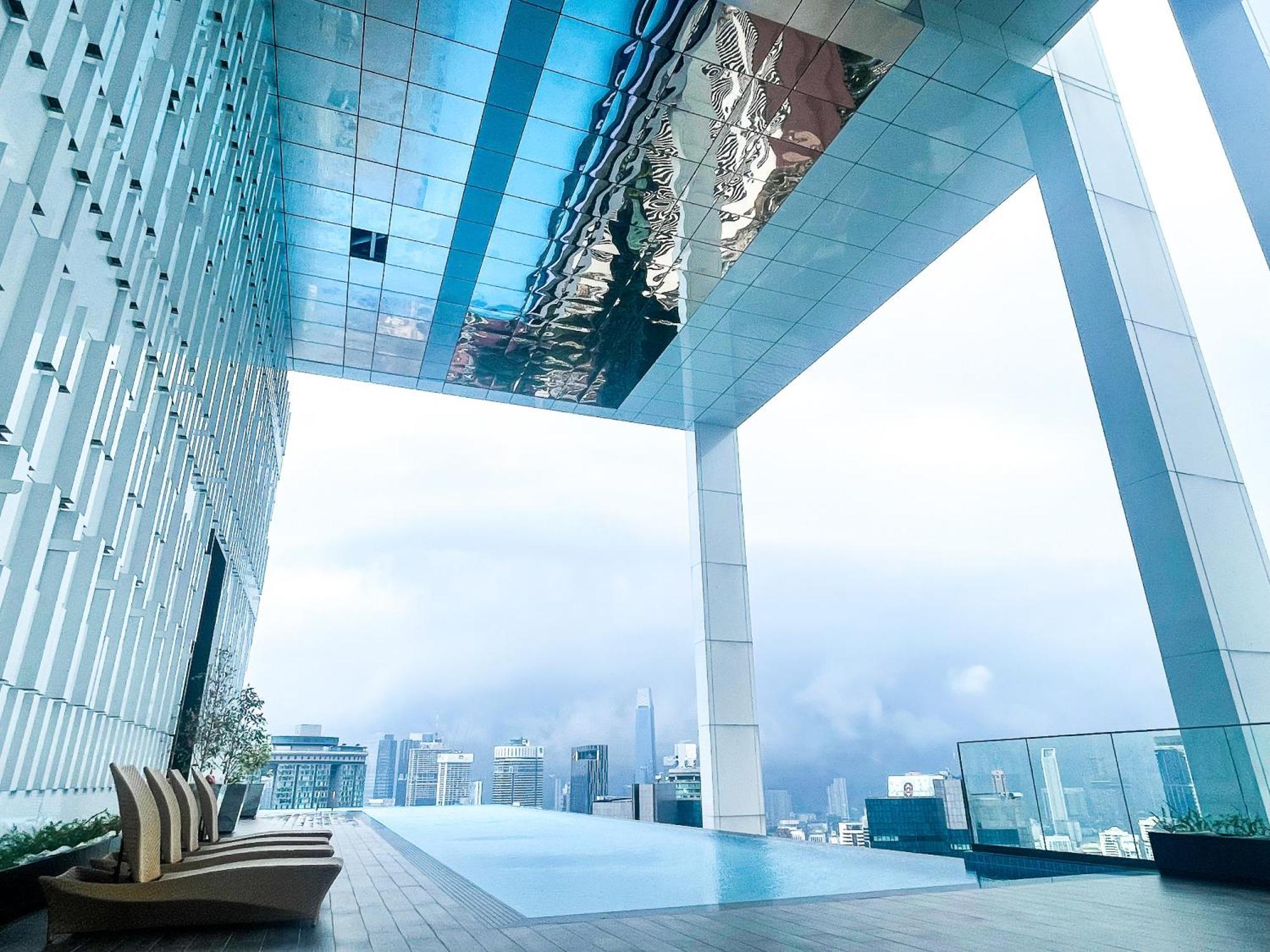 Face Kl Tower Klcc Pavilion By Kimiro Kuala Lumpur Extérieur photo